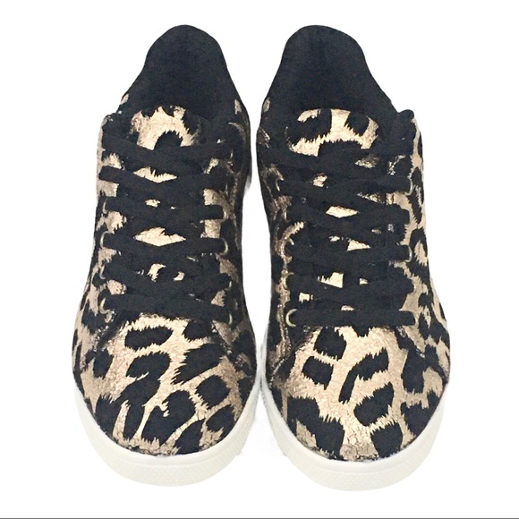 Shoe Dazzle Women’s Leopard Sneakers 8.5 - Picture 3 of 10